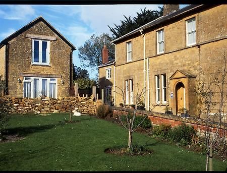 Bed and Breakfast The Square House South Petherton Экстерьер фото