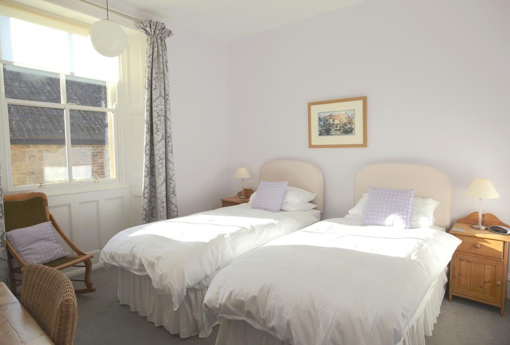 Bed and Breakfast The Square House South Petherton Экстерьер фото